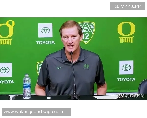 俄勒冈大学现场同曦球迷热情助威林葳标语引发关注 俄勒冈大学现场同曦球迷热情助威林葳标语引发关注