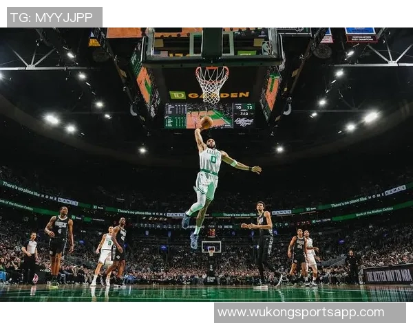 瓦塞尔强势挡拆助攻文班三步后仰跳投决胜最后一攻 瓦塞尔强势挡拆助攻文班三步后仰跳投决胜最后一攻