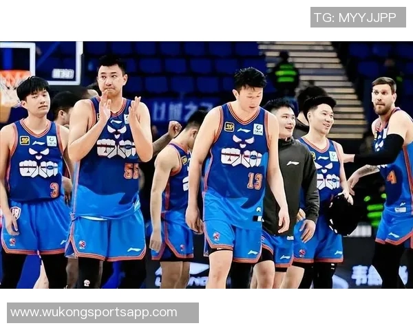 四川男篮今日顺利完成体测每天安排四个队伍从早到晚进行训练